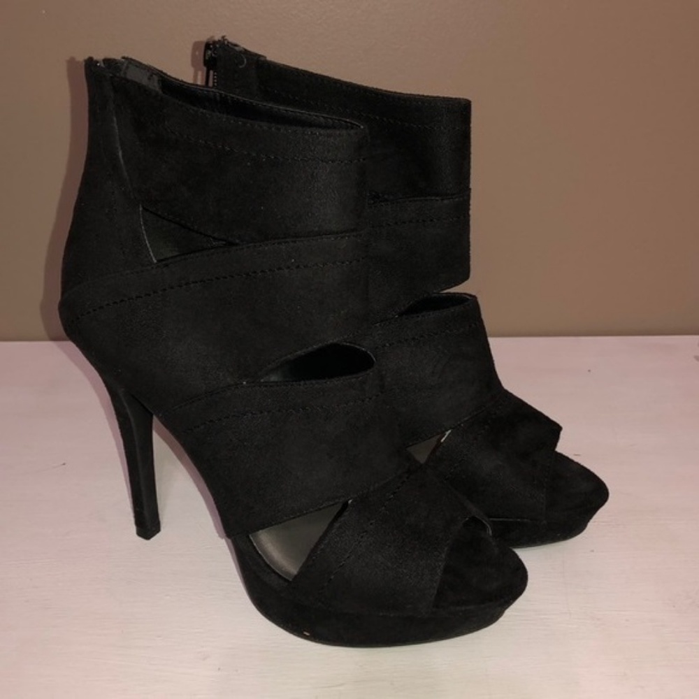 Charlotte Russe Size 9 Heels